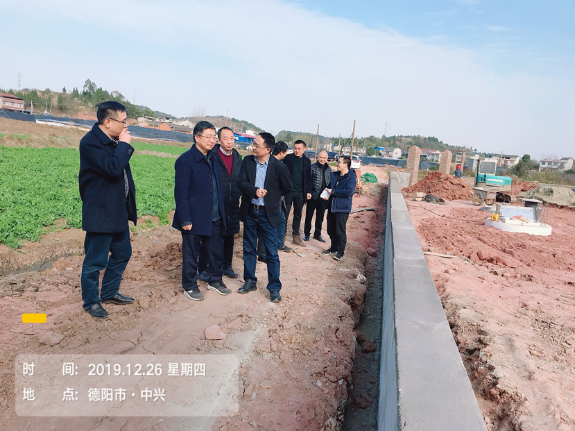 市委常委、政法委書記周新對城鎮(zhèn)污水打包項目展開督查