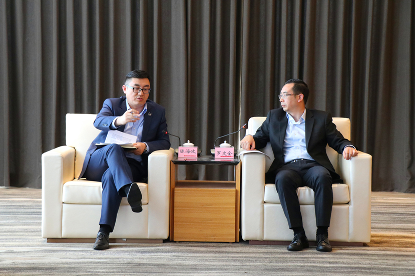 厲害了！人工智能獨角獸深蘭科技與德陽建投簽約啦！羅市長現(xiàn)場見證哦！