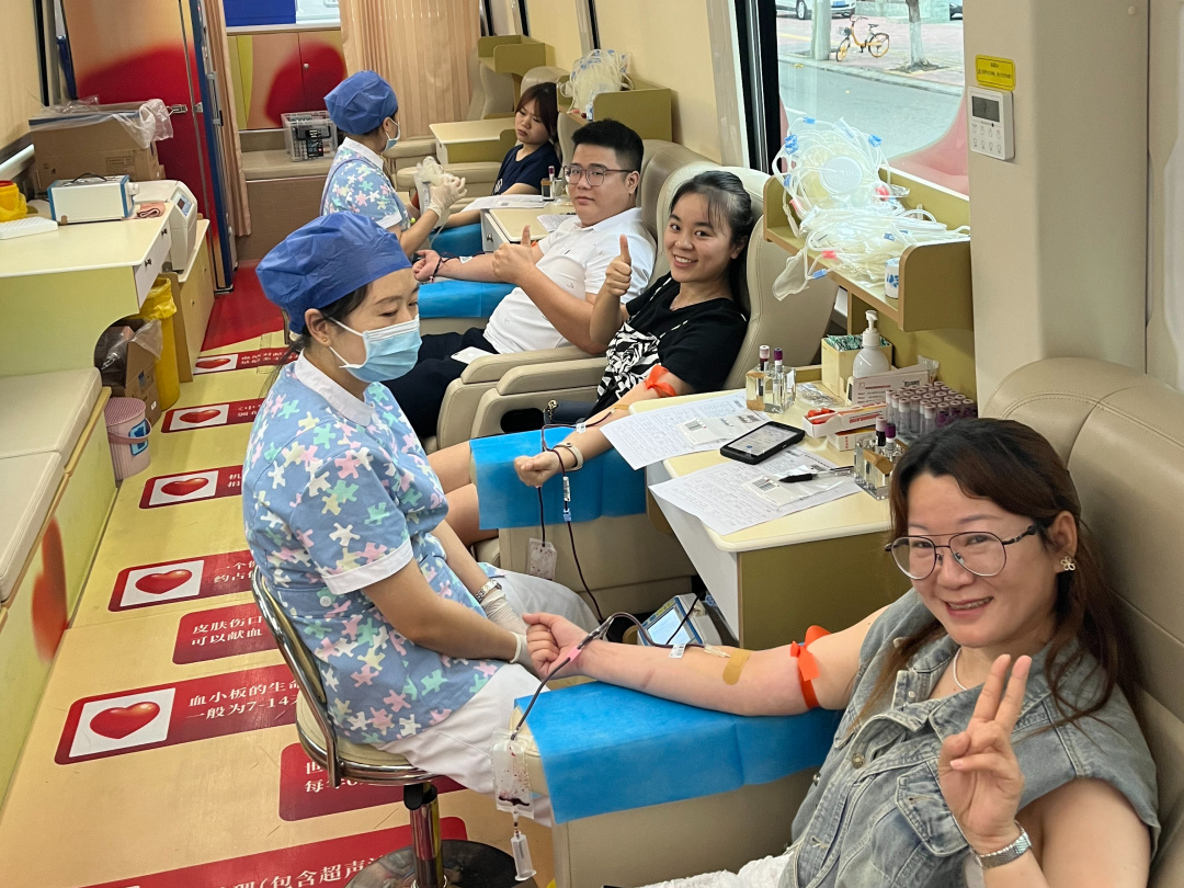 愛心凝聚 熱血傳遞——德陽發(fā)展集團組織開展無償獻(xiàn)血活動